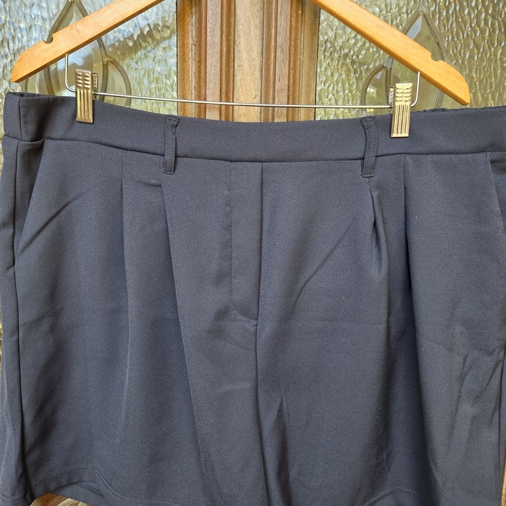 32 Degrees Women's Navy Shorts